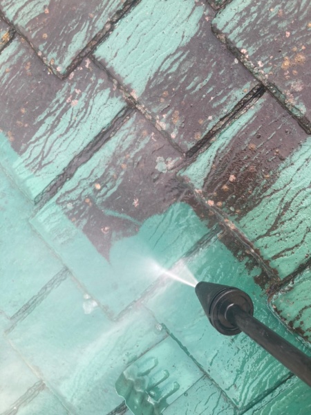 屋根の高圧洗浄工事