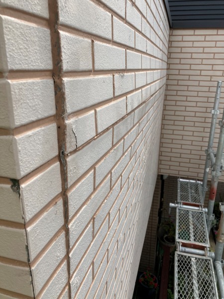 ベランダの外壁修理工事