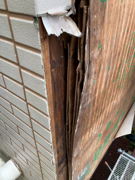 ベランダの外壁修理工事