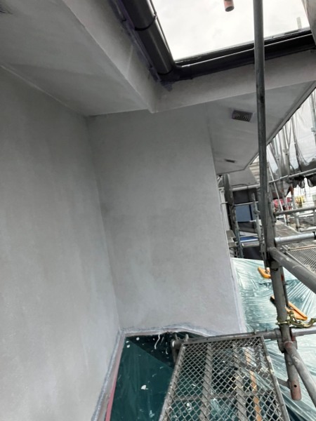 屋根と外壁塗装工事