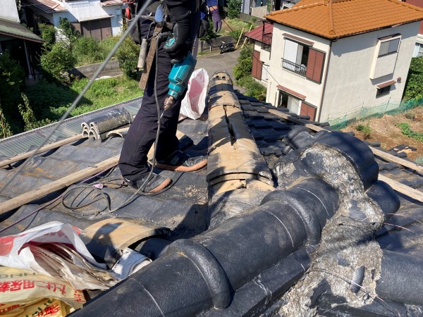 屋根瓦修理工事