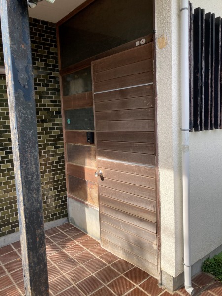 玄関ドアの交換工事