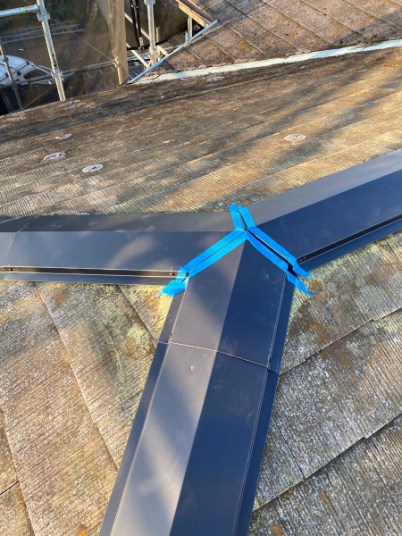 屋根の修理工事